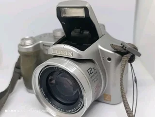 Panasonic Lumix DMC FZ7