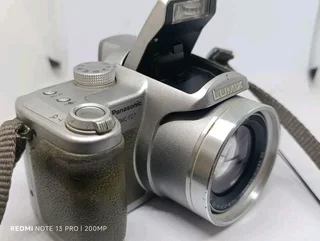 Panasonic Lumix DMC FZ7