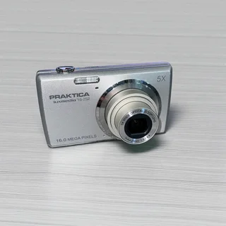 Praktica Luxmedia 16-Z52 Digital Camera