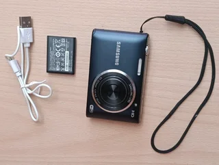 Samsung ST150F Digital Camera