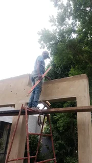 I do bricklaying plastering tiling paving and painting