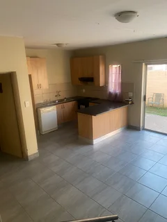 Affordable 2-Bed Duplex in San Jacinto Complex