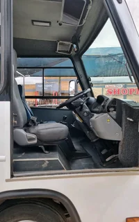 2013 TOYOTA HINO 300 33 SEATER BUS