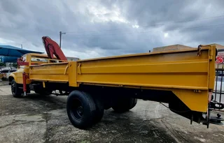 1993 TOYOTA DA DROPSIDE CRANE TRUCK