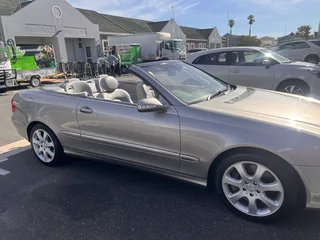 2005 Mercedes-Benz CLK-Class Convertible