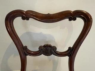 6 Dining Room chairs