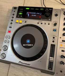 Pioneer CDJ 850 &amp; DJM 700 for sale. Excellent condition