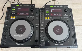 Pioneer CDJ 900 pair for sale. Immaculate condition