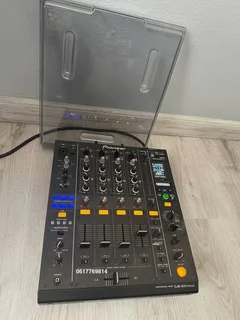 Pioneer DJM 900 nexus for sale. Immaculate condition