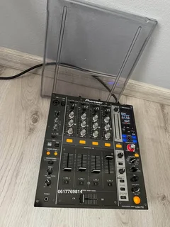 Pioneer DJM 750 For sale. Good condition