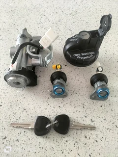 Hyundai h100 lockset R1250