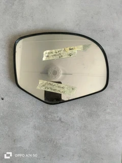 Suzuki swift right side mirror glass R550