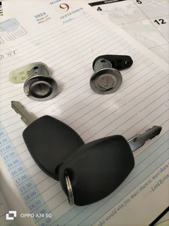 Nissan np200 doorlocks set R499