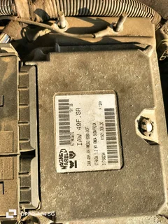 Fiat Strada left side view mirror glass R250