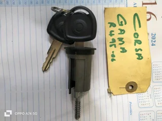 Opel corsa or. Gamma ignition R499 supplied and fitted