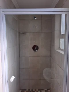 Bachelor&#39;s Unit Separate Entrance Available Kraaifontein