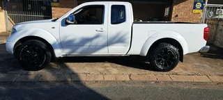 Nissan Navara King Cab 2.5 DCI