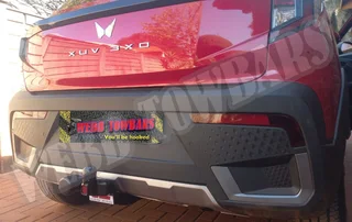 Mahindra XUV 3XO Standard/Detachble Towbars