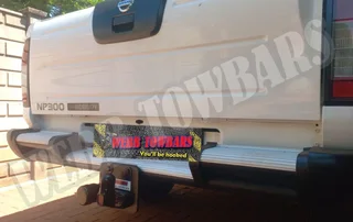 Nissan NP300 Standard/Detachable Towbars