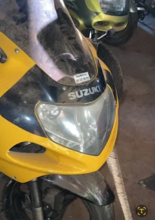 K2 Suzuki gsxr 1000 stripping for spares