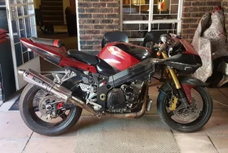 K4 Suzuki gsxr 1000 stripping for spares