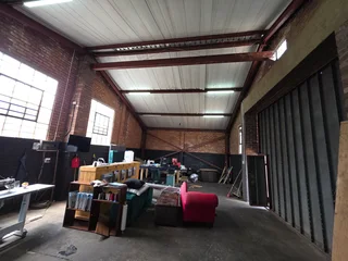 SHOP / WORKSHOP off Victoria Road