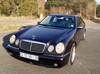 1999 Mercedes-Benz E-Class Sedan