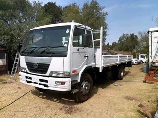 Nissan UD 90