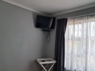 Room to let for a Professional worker