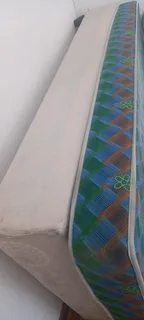 Single mattress and base