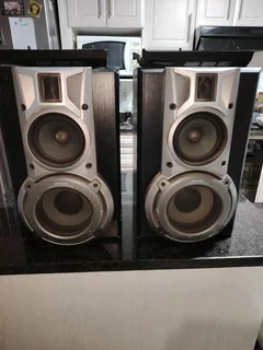 Technics sb eh 750A bookshelf speakers