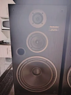 Technics sblx 70 speakers (SOLD)