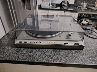 Sanyo tp 3510 direct drive turntable