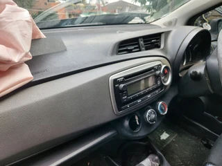 2013 Toyota yaris stripping for spares