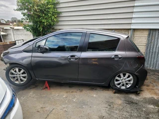 2013 Toyota yaris stripping for spares