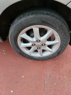 Toyota Yaris stripping for spares