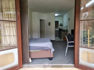 Bachelor, St James, Bellair