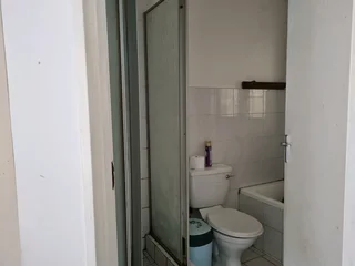 Bachelor, St James, Bellair