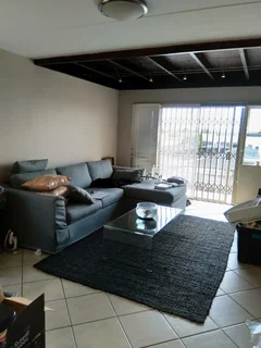 spacious one bed duplex apartment with garage