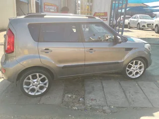 2012 kia soul 2.0