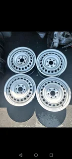 Nissan np300 bakkie rims