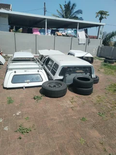 Np200 slimline canopy with contractor racks, trade inns welcome