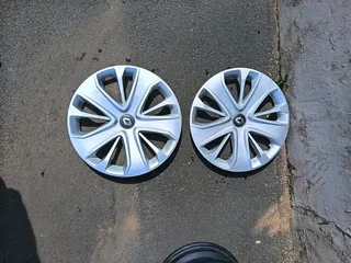 15inch Renault blaze wheel caps x2