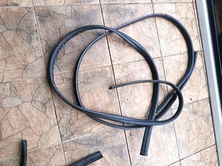 Np200 weather strip Beedings and other beeding and Rubbers in stock