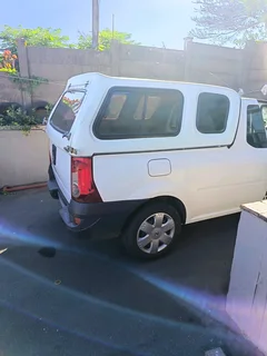 Np200 canopy Window type