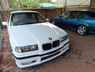 BMW E36 M3 4 Door Stripping For Parts