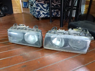BMW E36 Headlights set used