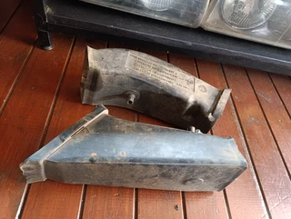 BMW E36 M3 Front bumper air ducts Used