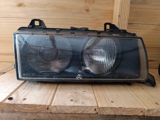 BMW E36 Headlights used set