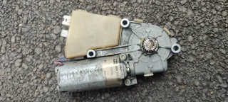 BMW E36 M3 4 Door Sunroof Motor used OEM